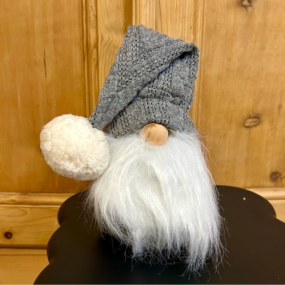 4 pc Set Festive Gnome Trio with Faux Book Set Gnome for the Holidays - Picture 9 of 10
